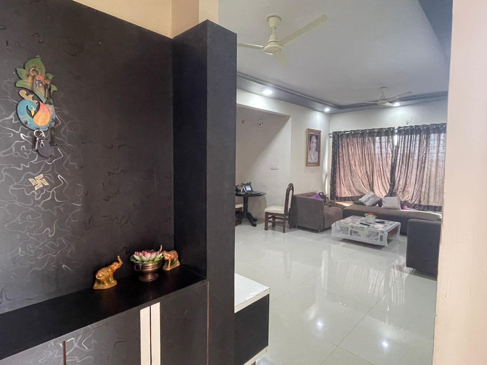 3 BHK Fully Furnished Flat With All Amenities In Vesu 